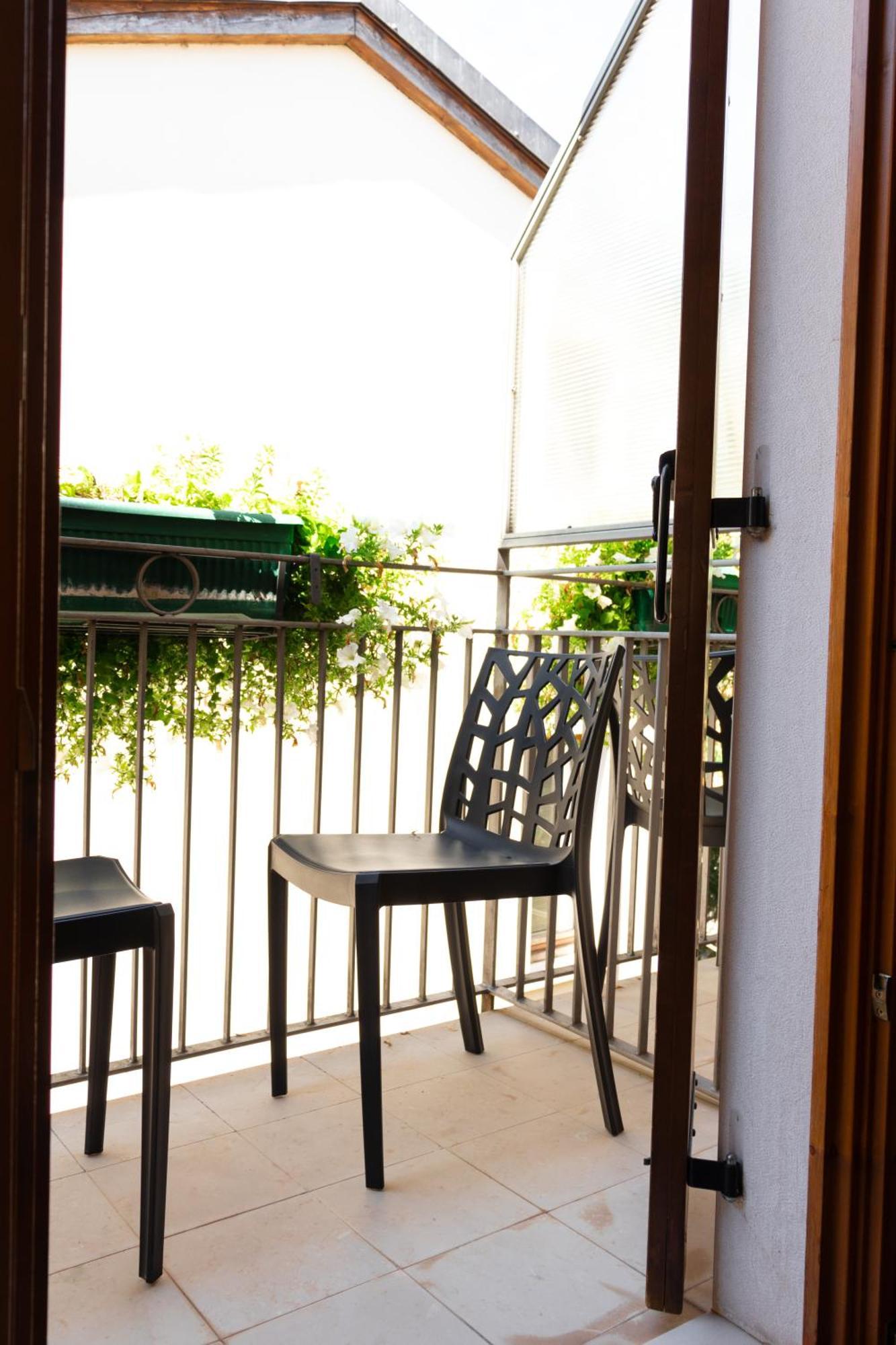 Hotel Dependance Silvestro Garda  Exterior foto